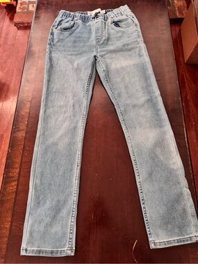 Levi’s Skinny Knit Pull-On Light Wash Jeans 16